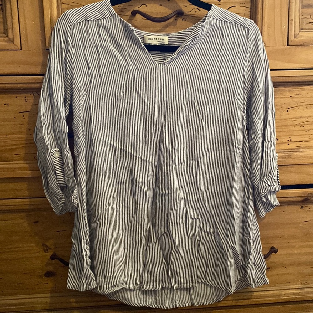 🔥5/$25 maternity shirt size small